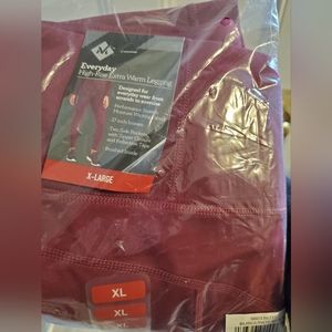 Maroon workout leggings